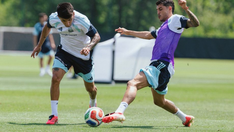 La Selección Argentina entrenó de cara al cruce con Austria. (Foto: @Argentina)