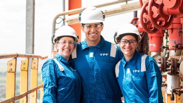 YPF busca jóvenes ingenieros para Vaca Muerta ¿Cuáles son los requisitos y cómo postularse?