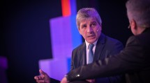 Imagen de El plan para blindar el dólar preelectoral: los dólares que le faltan a Luis Caputo para llegar a 2027