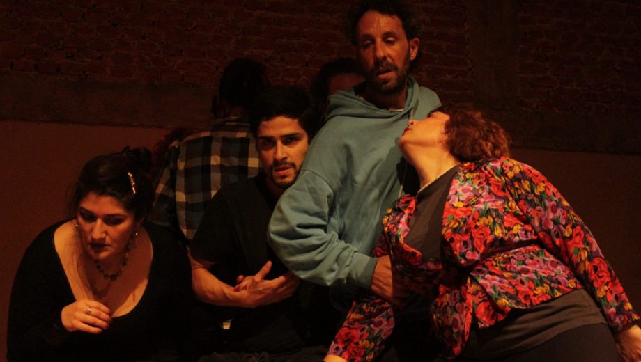 El director roquense Nicolás Caminiti vuelve a ser elegido por el Teatro Nacional Cervantes.