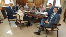 Imagen de Guerra interna en el Senado: Karina Milei copó la agenda de Manuel Adorni para desactivar la interpelación y presionar a Bullrich
