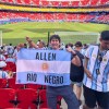Imagen de Los hinchas del Alto Valle revolucionan el Mundial: "Los pibes de barrio como yo no llegan hasta acá"