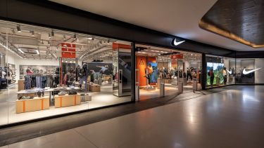 Nike abre en Alto Comahue Shopping su primera tienda de la Patagonia