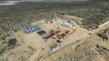 Anuncian que Neuquén gana credibilidad internacional: orden que se traduce en inversiones, energía y obras