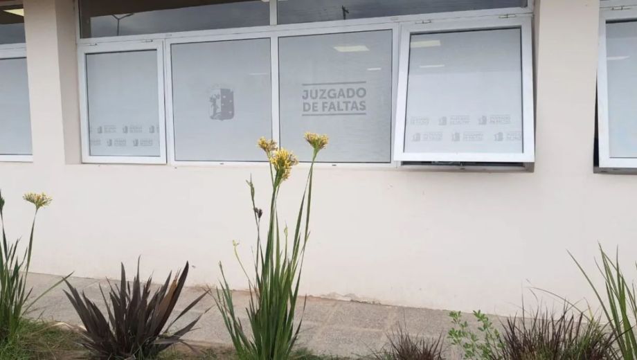 Los tres equipos viales dispuesta por el Juzgado Municipal de Faltas de Cipolletti seguirá vigente. Foto: archivo.