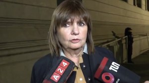Bullrich aseguró que Milei no ve motivos para desplazar a Adorni y confirmó que avanza el pedido de interpelación