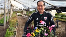 Imagen de La familia que llegó desde Japón, apostó por la Patagonia y hoy mantiene viva una tradición entre flores e invernaderos