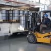 Imagen de Avances en la energía nuclear: Llegan 6 toneladas de agua pesada a Ezeiza para la puesta en marcha del reactor RA-10