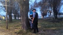 Imagen de Lo detuvieron tras un episodio de violencia de género en Bariloche: tenía un arma de fuego y un cuchillo