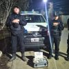 Imagen de Intentó escapar al ver a los perros detectores y lo atraparon con drogas en Plottier: terminó demorado