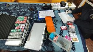 Investigan una presunta red de juego clandestino en El Bolsón: secuestraron dinero e identifican a apostadores
