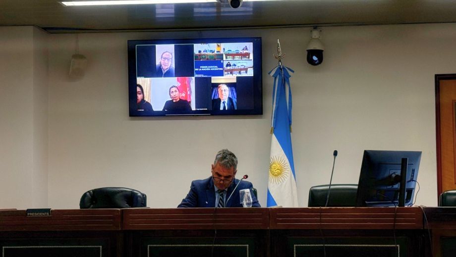 El magistrado Hugo Greca rechazó la intervención del fuero nacional al considerar que no existen pruebas de narcocriminalidad directamente vinculadas a la ausencia del joven.
