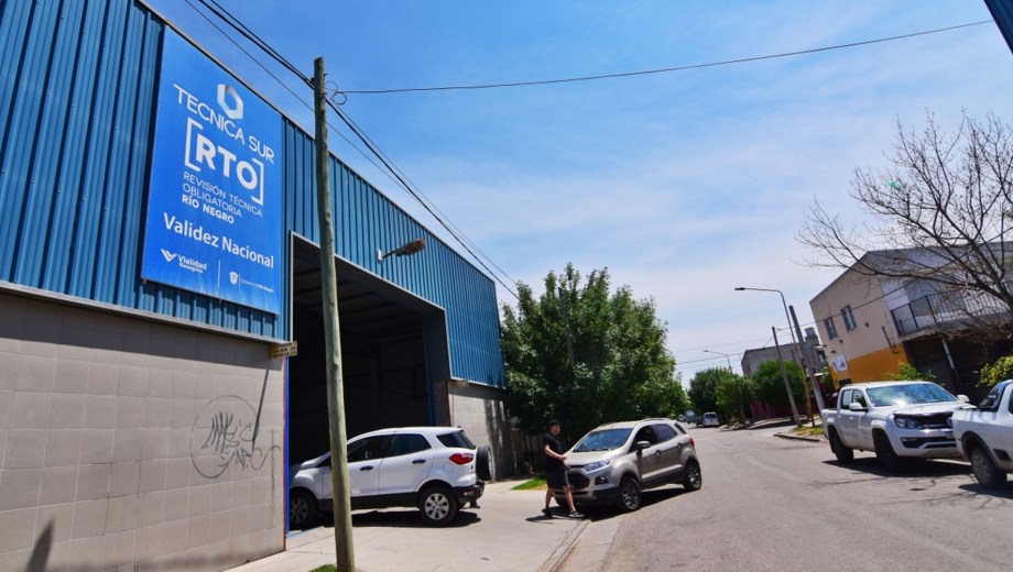 Se licitó la concesión del servicio de RTO en General Roca y Villa Regina.
