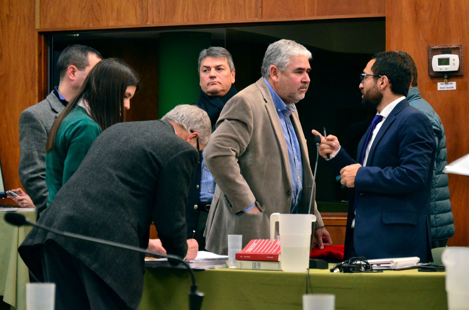 Causa sobresueldos: dos de los exministros cumplirán sus penas en prisión y González ya está detenido