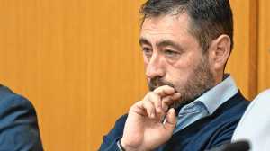 El rol de un empresario de medios en el municipio de Allen monopolizó la formulación de cargos al intendente Román
