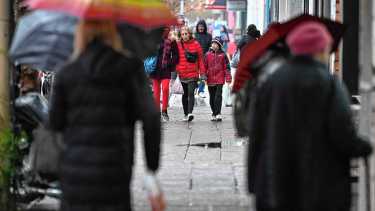 Lunes gris en Neuquén y Río Negro: hasta cuándo sigue la lluvia en el Alto Valle y qué pasa con el viento