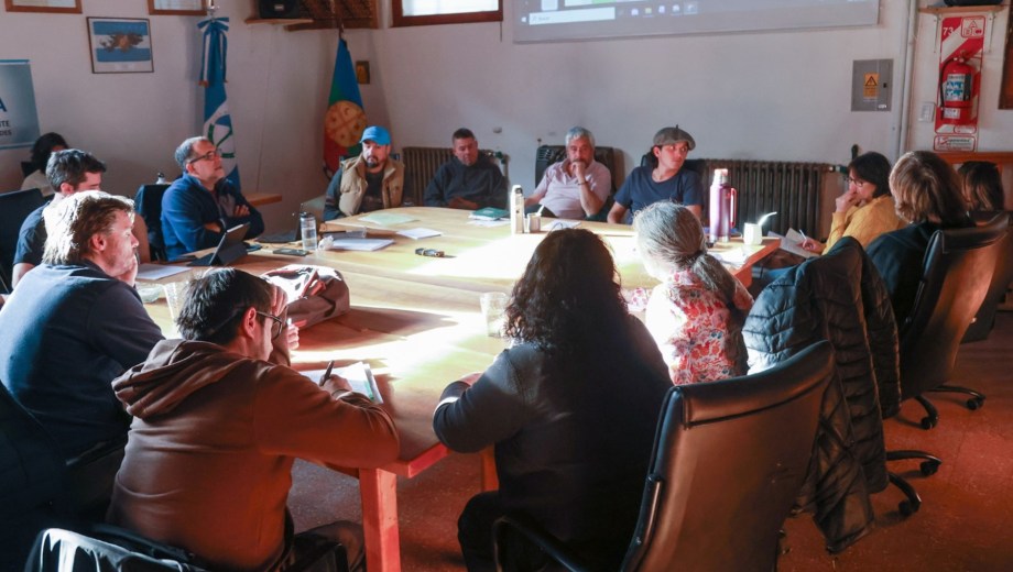 Las reuniones con diferentes sectores se mantienen (Foto: gentileza prensa San Martín de los Andes)