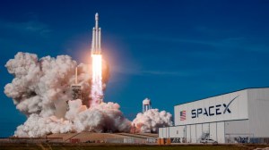 Elon Musk prometió llegar a «Marte y más alla»: SpaceX hizo historia con la mayor salida a bolsa del mundo
