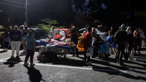 Destrucción y pánico en Caracas tras dos fuertes terremotos: colapsó un edificio de 22 pisos y buscan sobrevivientes