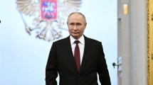 Imagen de Putin denunció que la OTAN se prepara para una guerra con Rusia y advirtió sobre una respuesta inmediata