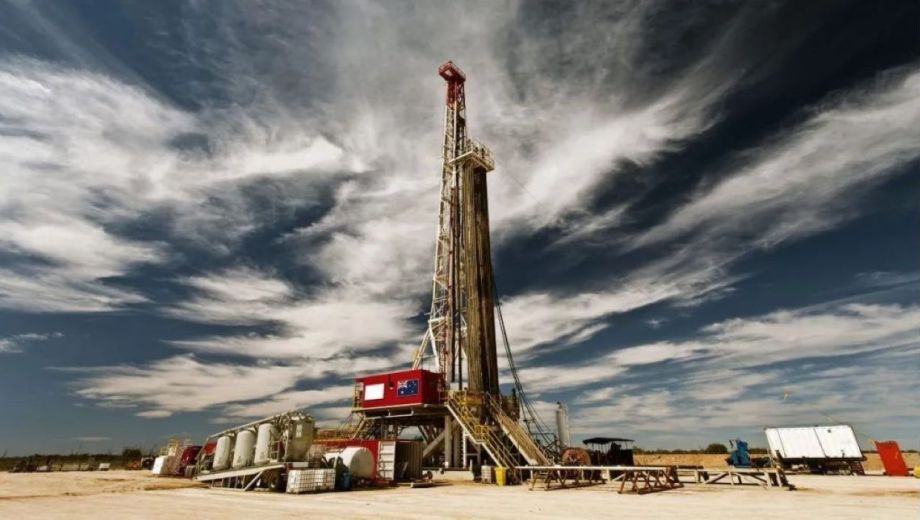 Vector argentino. El mercado financiero local está atravesado por la dinámica de la energía.  
