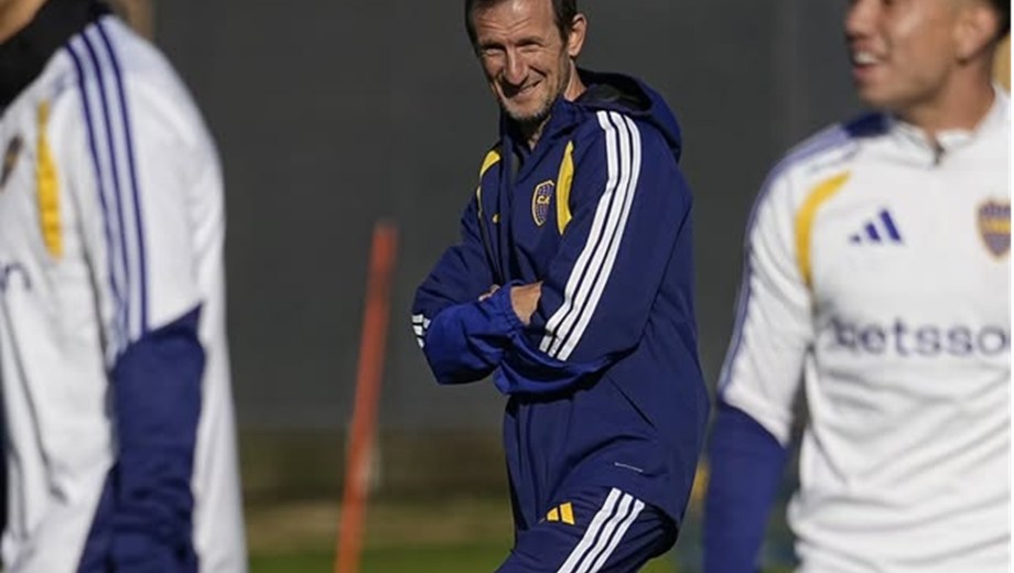 Arruabarrena en el entrenamiento de Boca. El nuevo DT espera por los amistosos.