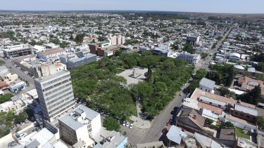 Robo agravado a un taxista en Viedma: prisión preventiva para tres acusados del violento ataque