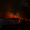 Imagen de Voraz incendio en Cipolletti: el fuego arrasa con un depósito de La Anónima, hay pérdidas totales