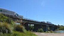 Imagen de El puente entre Río Colorado y La Pampa presenta daños estructurales, aunque descartan «riesgo de colapso»