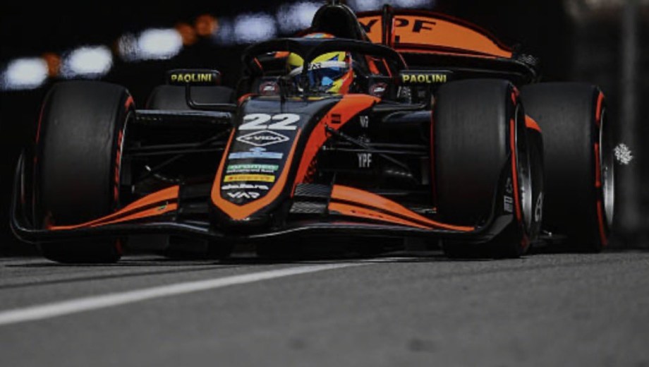 Varrone sale del túnel, uno de los sectores más exigentes del circuito de Montecarlo. 