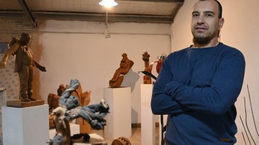 Néstor Confalonieri en el MNBA Neuquén: el largo camino del escultor