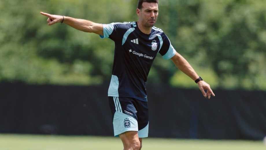 Scaloni tiene dudas en la defensa de la Selección Argentina. (Foto: AFA)