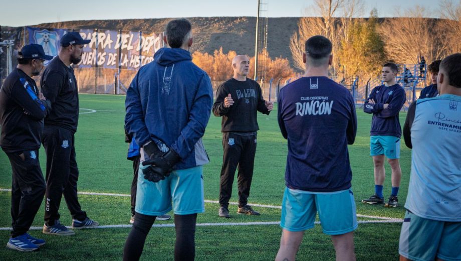 Germán Noce comenzó su ciclo como DT de Deportivo Rincón. (Foto: Prensa Deportivo Rincón)