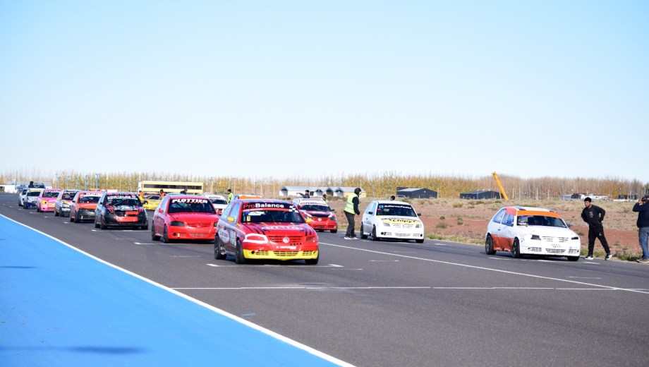 El Turismo Pista del Valle disputará su tercera fecha en Centenario