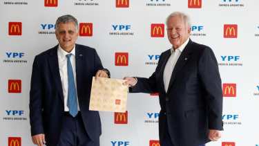 YPF sella acuerdo para que las hamburgesas de McDonald´s lleguen a todo el país