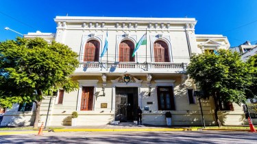 Río Negro empieza a pagar retroactivos por recategorizaciones: quiénes cobran este viernes