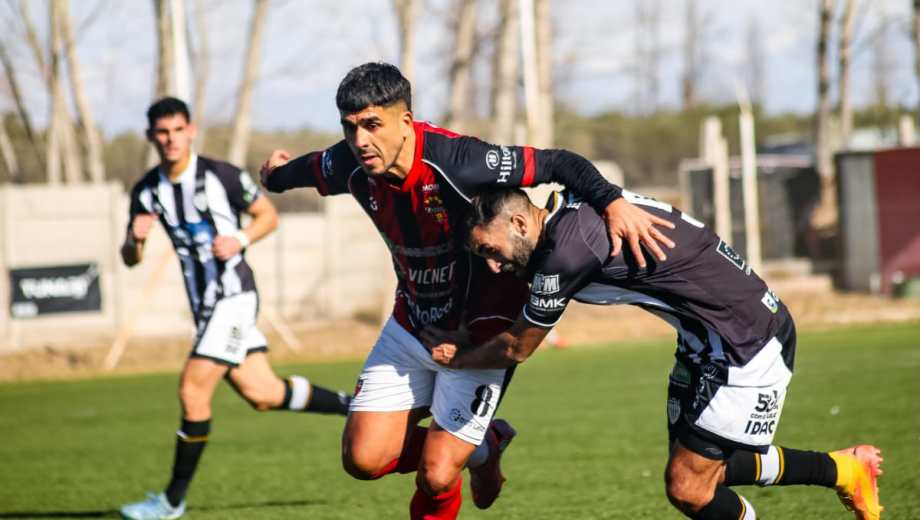 Cipolletti empata 0 a 0 con FADEP en Mendoza. (Foto: Prensa FADEP)