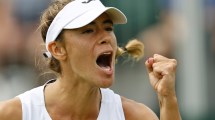 Imagen de Solana Sierra salvó dos match points, se impuso ante Bondar y consiguió el primer triunfo argentino en Wimbledon