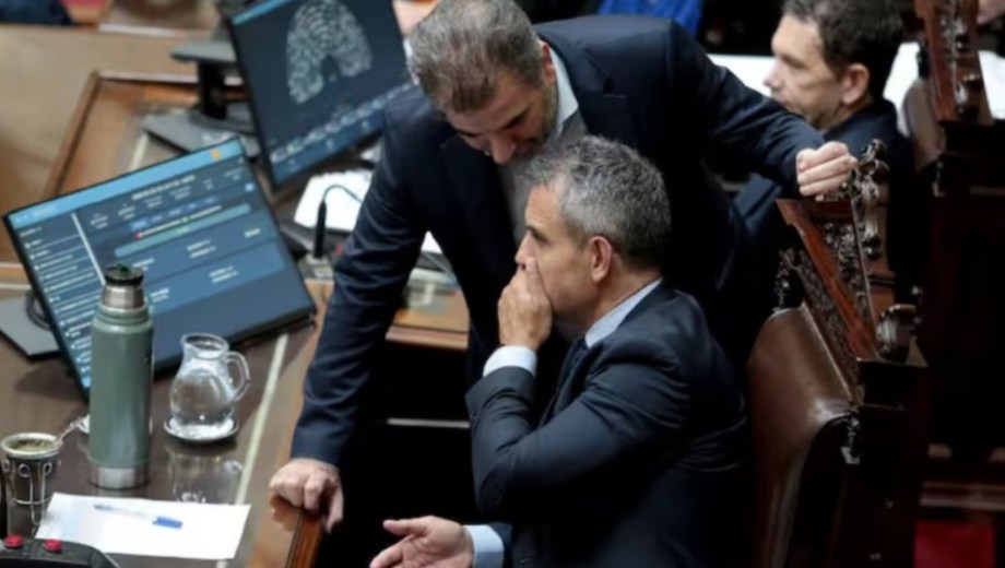 Los diputados Martín Menem y Cristian Ritondo, claves en la estrategia sobre el tratamiento sobre el caso Manuel Adorni. Foto: Gentileza Infobae. 