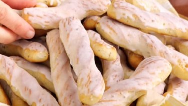 Palitos de anís con glaseado: un clásico de la panadería en casa