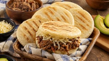 Cómo hacer arepas venezolanas: la receta que nunca falla y se prepara en pocos minutos
