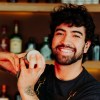 Imagen de De Mendoza a Pehuenia: conocé al bartender que fusiona la coctelería de autor con los sabores patagónicos
