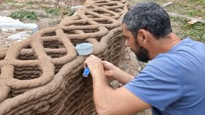 Construyen en Córdoba la primera casa de barro de Sudamérica con impresión 3D