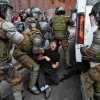 Imagen de Marcha estudiantil contra los recortes de Antonio Kast terminó con incidentes y detenidos en Santiago