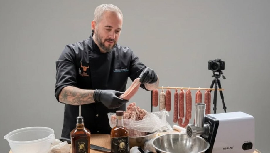 Marcos logró fusionar técnicas argentinas con materias primas como café y cacao.
