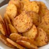 Imagen de Crackers de queso: ideales para acompañar cualquier picada mundial