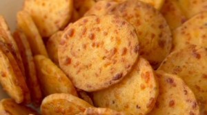 Crackers de queso: ideales para acompañar cualquier picada mundial