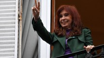 Imagen de Cristina Kirchner, bajo advertencia judicial: evalúan quitarle la prisión domiciliaria por los actos en Constitución
