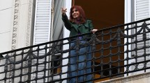 Imagen de El gesto de Cristina Kirchner a la militancia al cumplirse un año de su prisión domiciliaria
