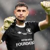 Imagen de Dibu Martínez está en carpeta de un gigante europeo: qué pasara con su futuro tras el Mundial